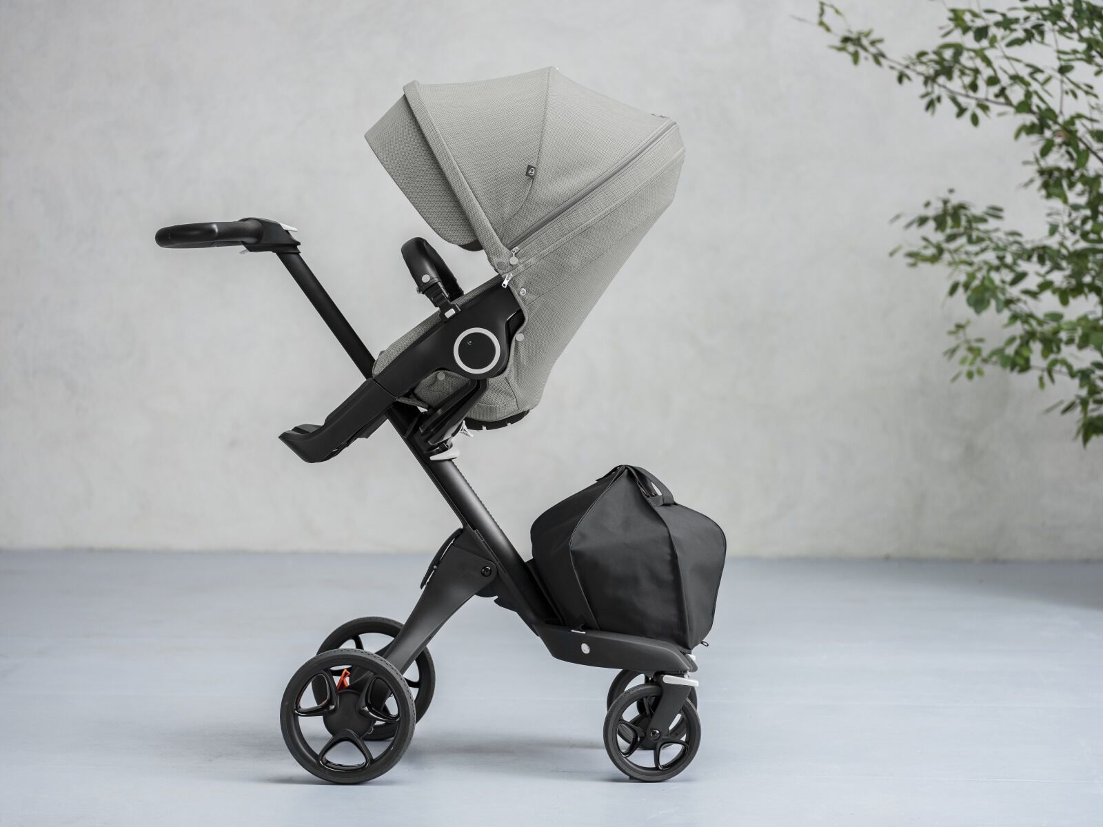 Stokke Trailz Brushed Grey 2024 elgincountymidwives